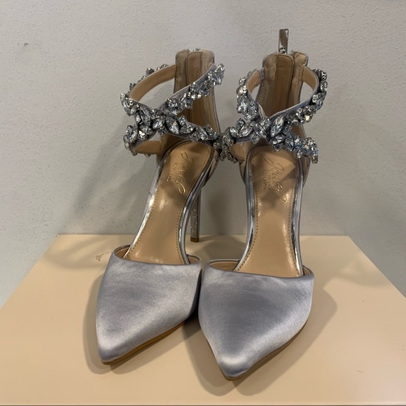 Brand NEW Jewel Badgley Mischka Heels - Picture 3 of 10